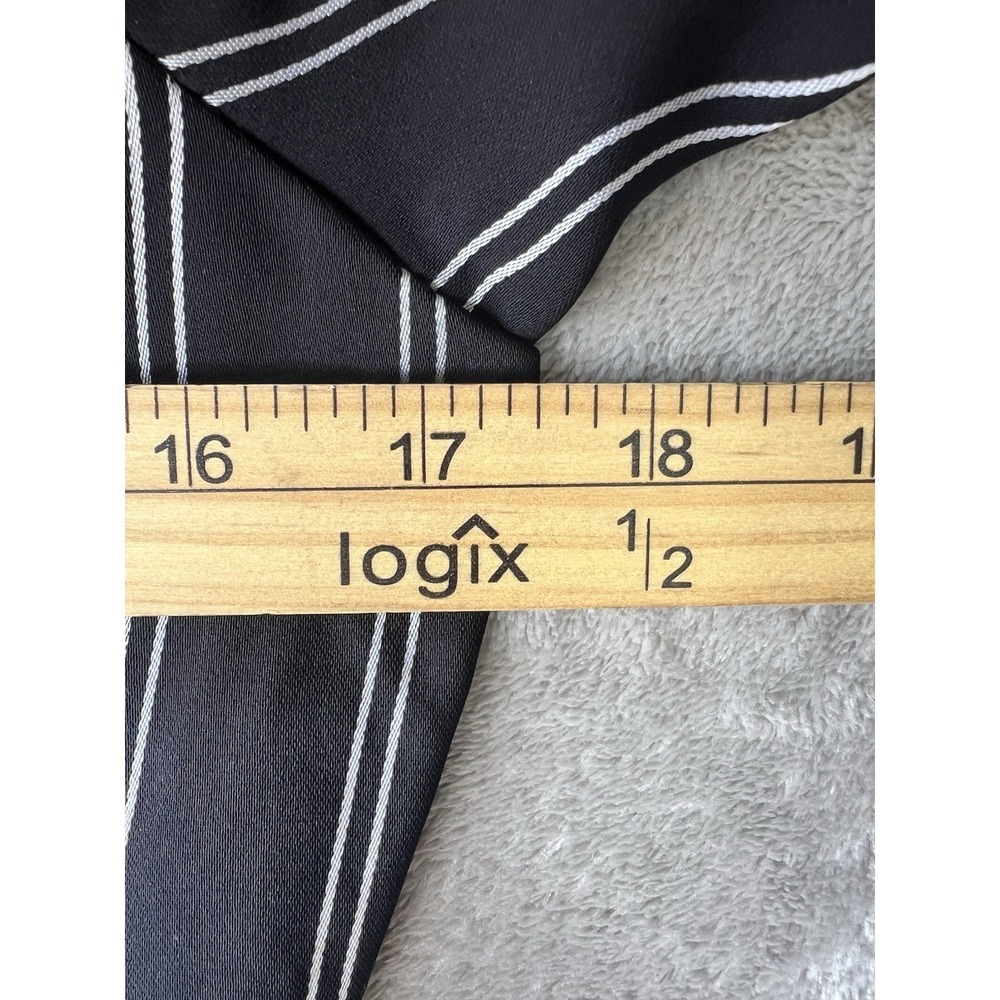 Express dress SZ 8 Black Pinstripe above Knee Length Dress short‎ sleeves - Picture 5 of 5